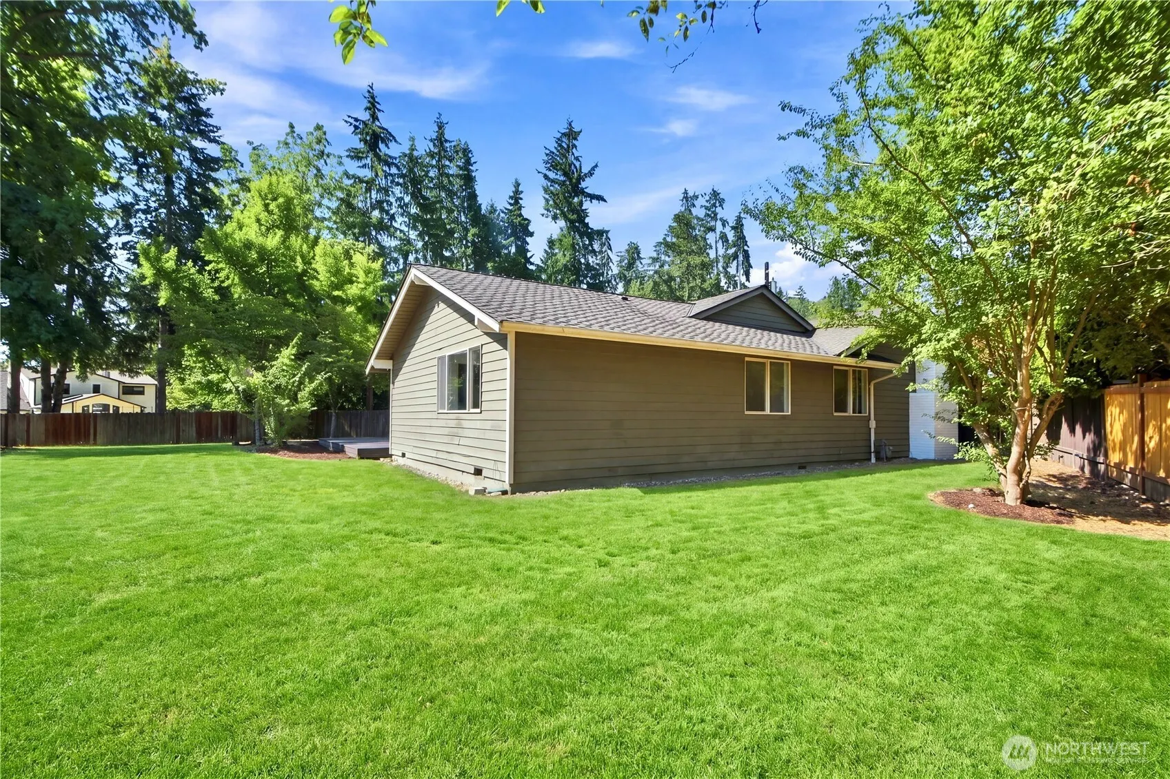 17921 NE 27th Street , Redmond, WA 98052
