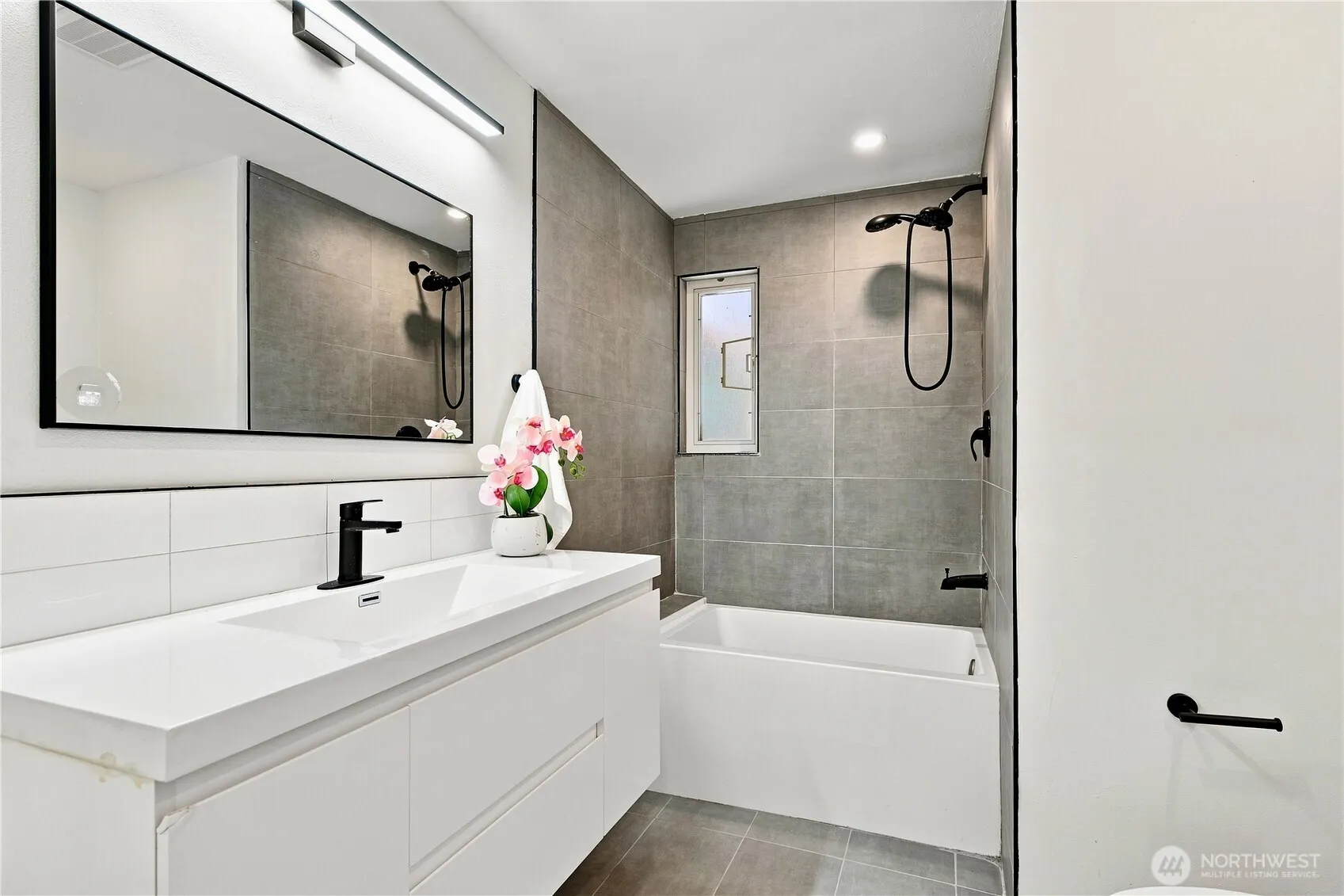 17921 NE 27th Street , Redmond, WA 98052