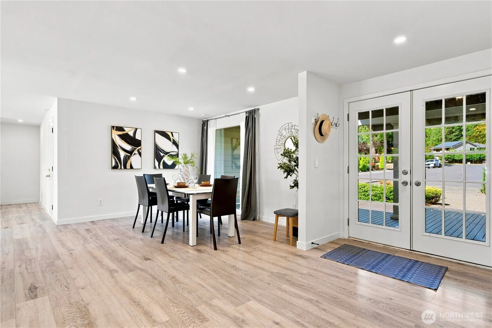 17921 NE 27th Street , Redmond, WA 98052