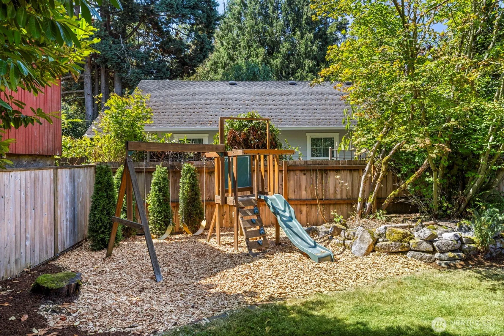 1245 6th Avenue SE, Issaquah, WA 98027