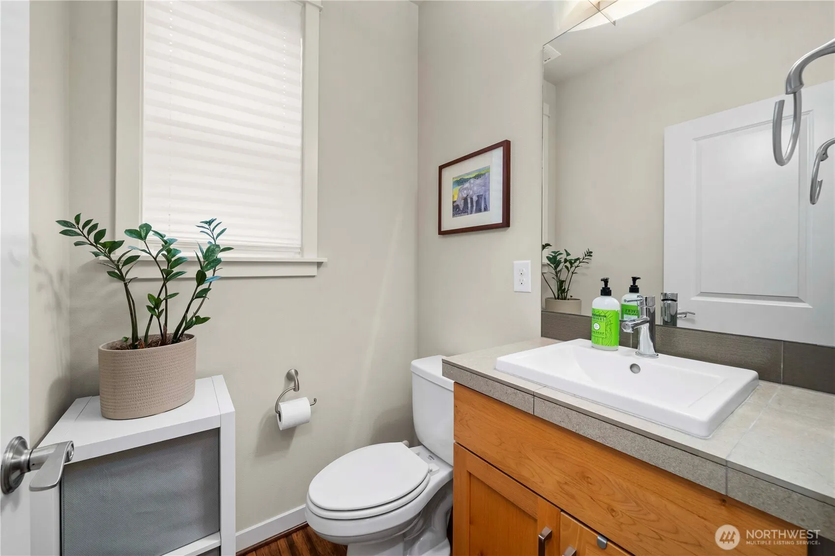 23000 NE 8th Street #E5, Sammamish, WA 98074