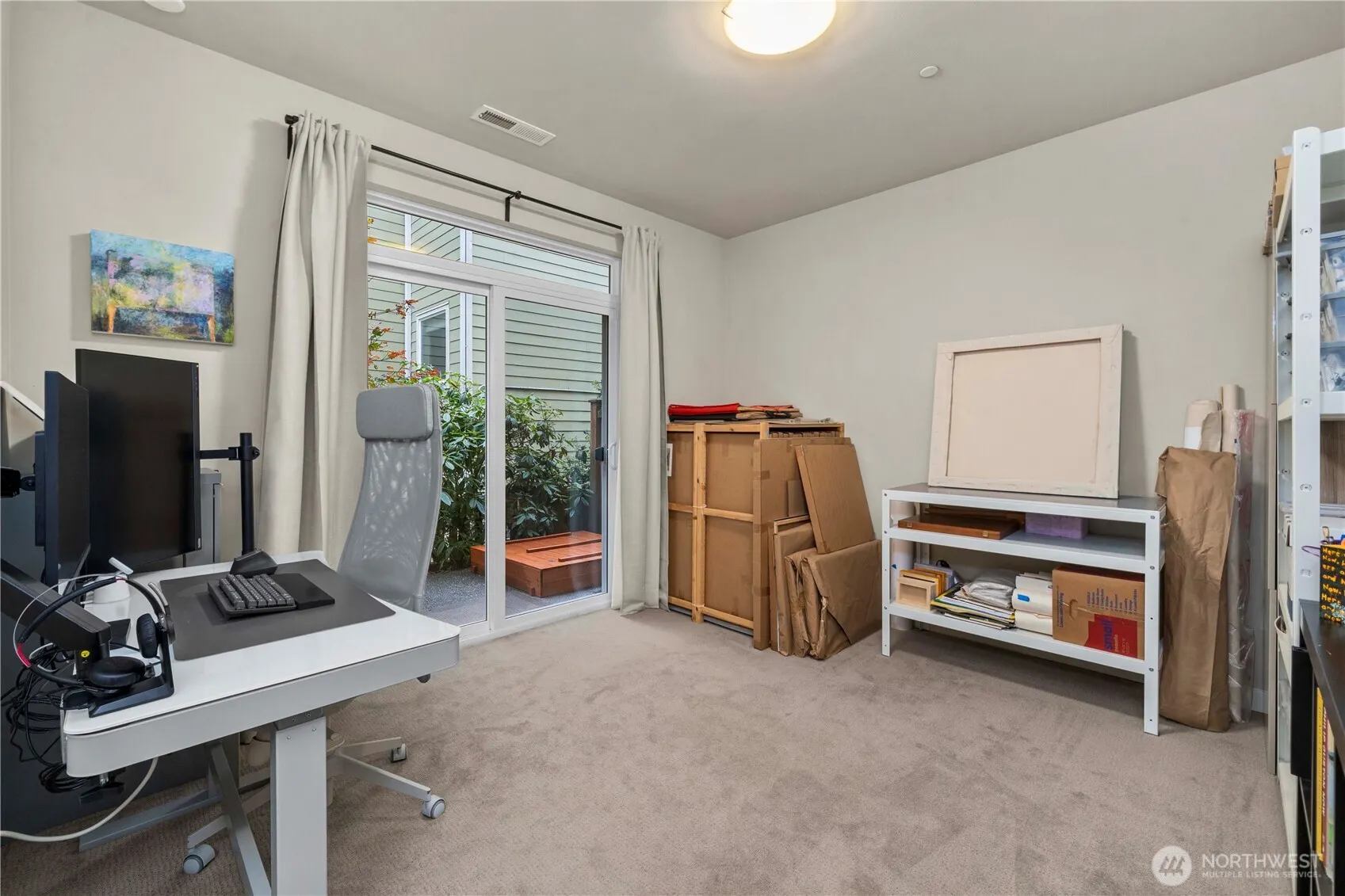 23000 NE 8th Street #E5, Sammamish, WA 98074