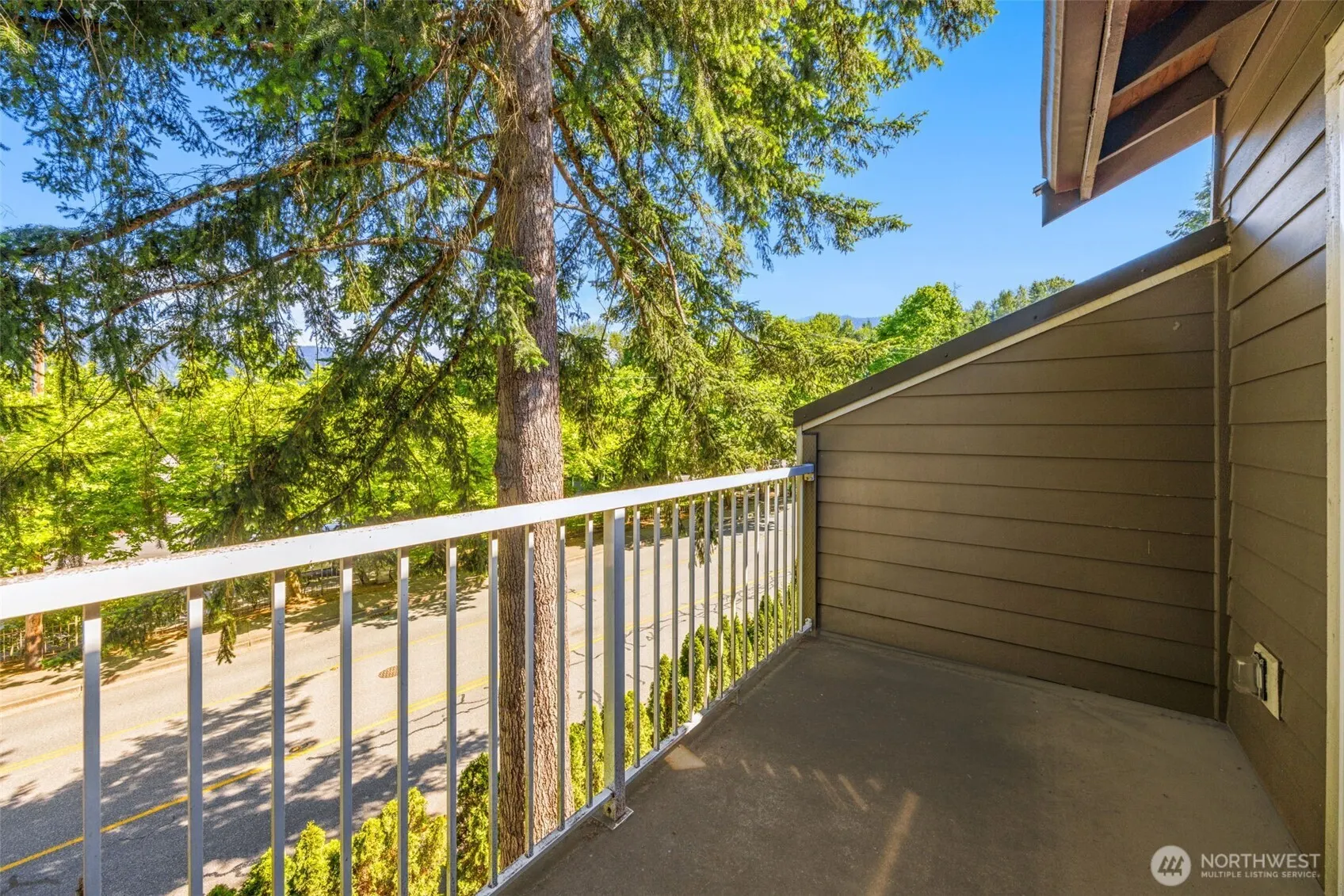 204 Mountain Park Boulevard SW #C302, Issaquah, WA 98027
