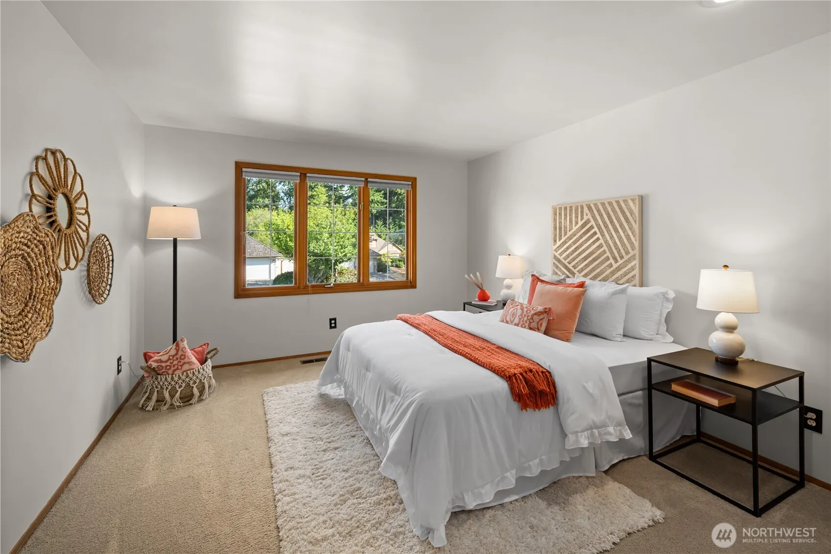 24717 SE 45th Pl , Issaquah, WA 98029