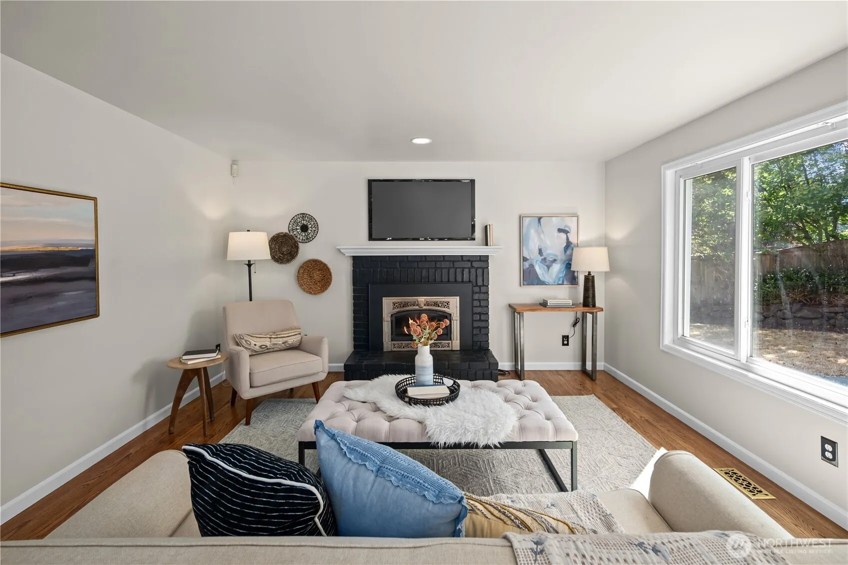 24717 SE 45th Pl , Issaquah, WA 98029