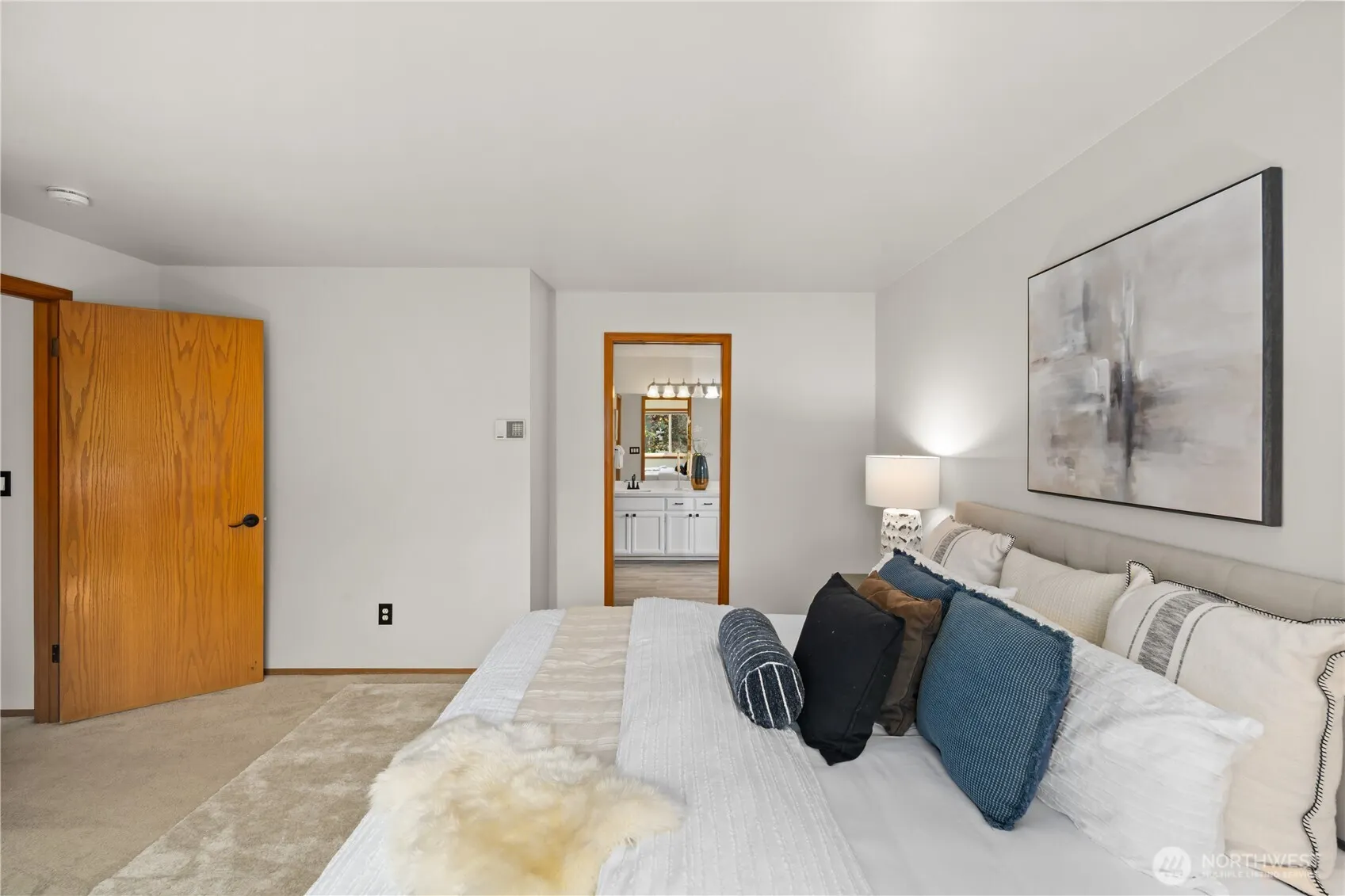 24717 SE 45th Pl , Issaquah, WA 98029