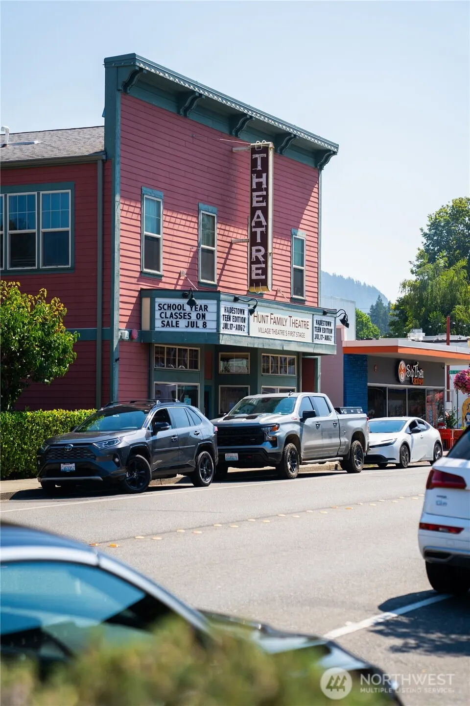 24717 SE 45th Pl , Issaquah, WA 98029