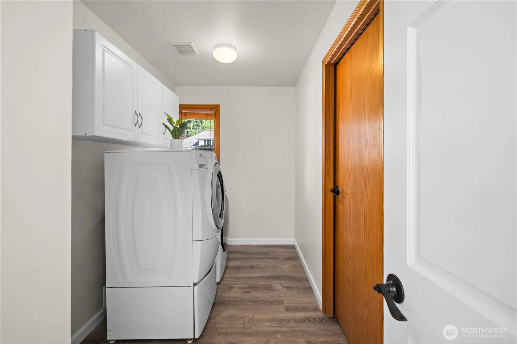 24717 SE 45th Pl , Issaquah, WA 98029
