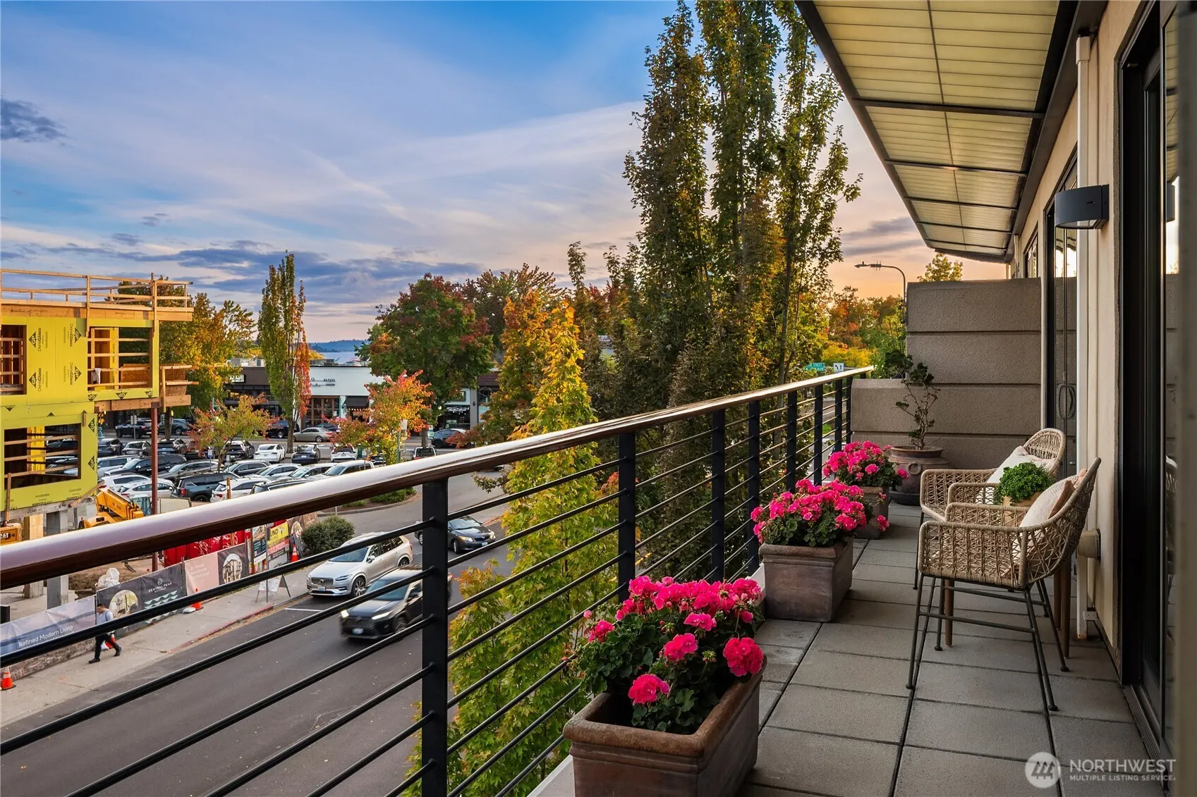 136 Central Way #304, Kirkland, WA 98033