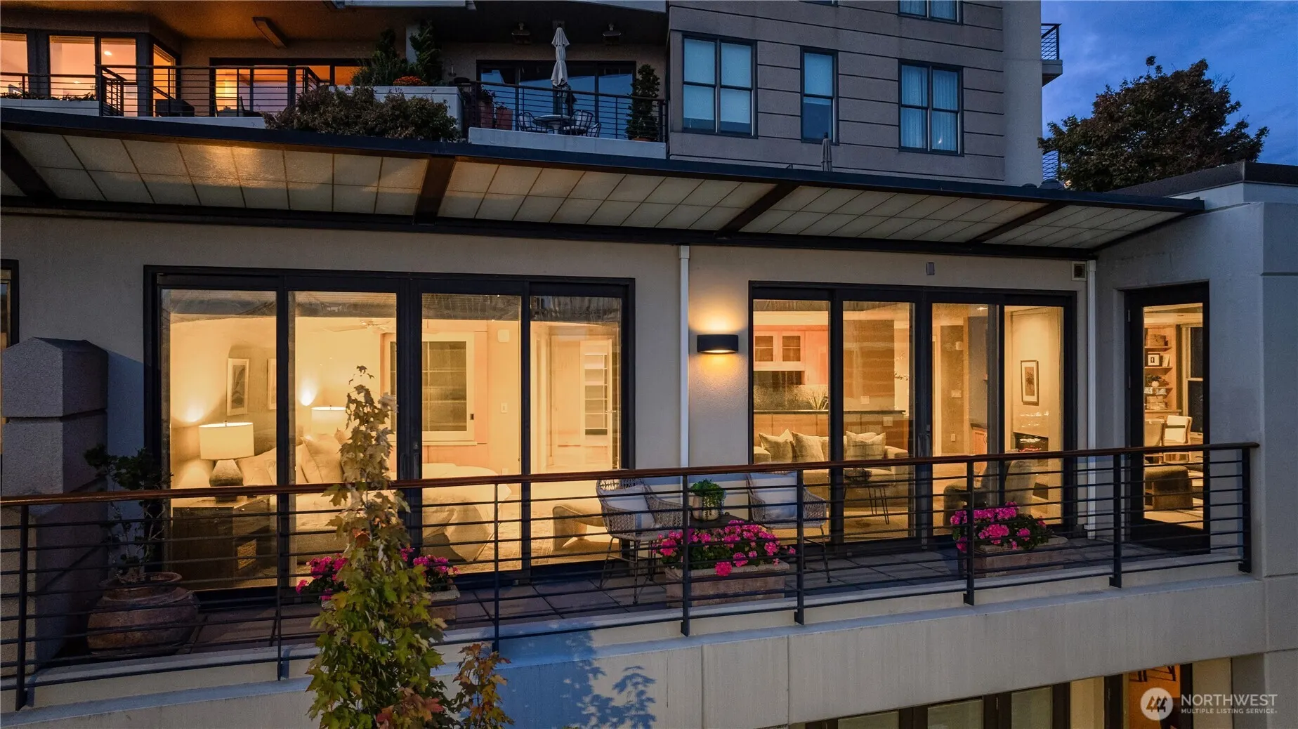 136 Central Way #304, Kirkland, WA 98033