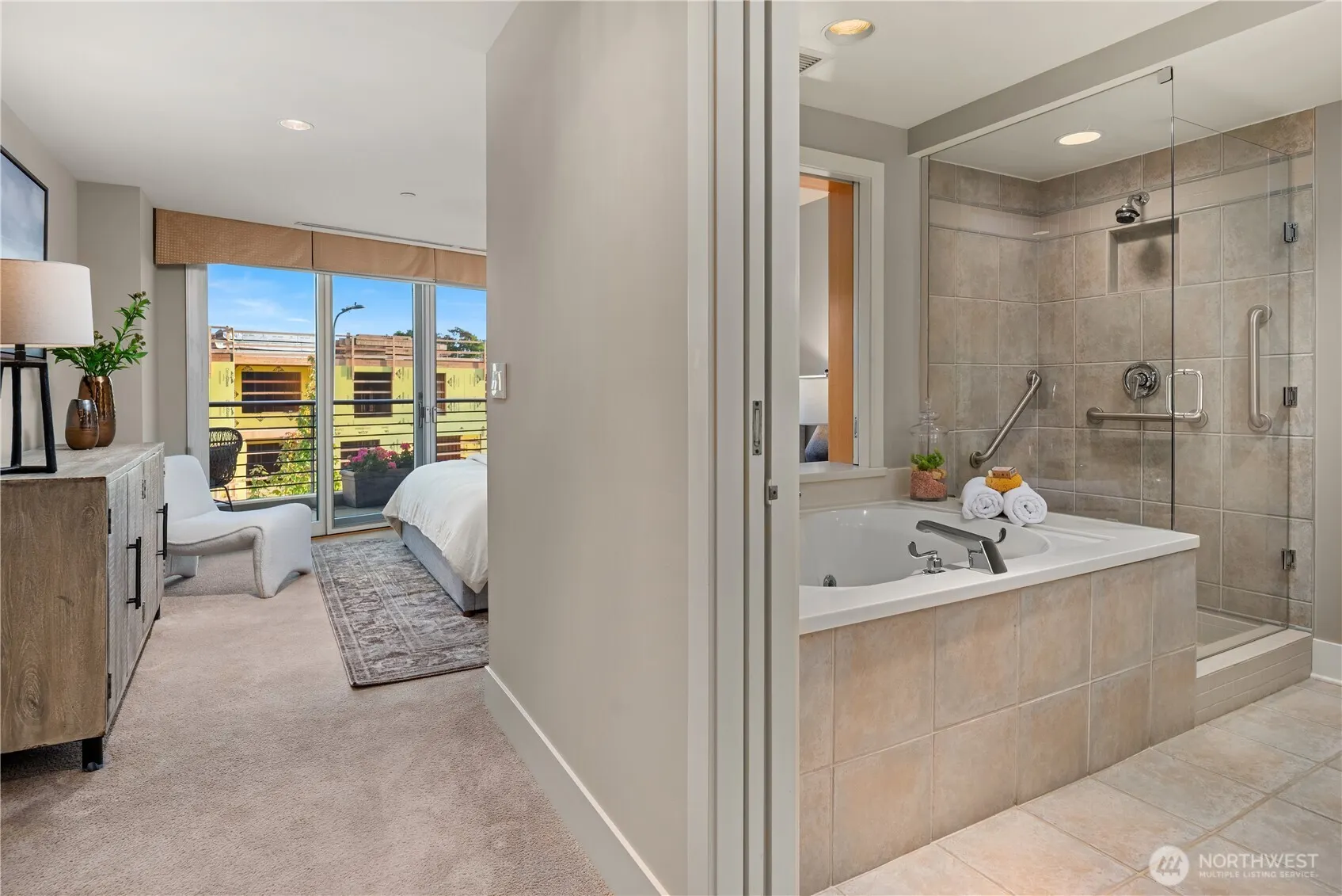 136 Central Way #304, Kirkland, WA 98033