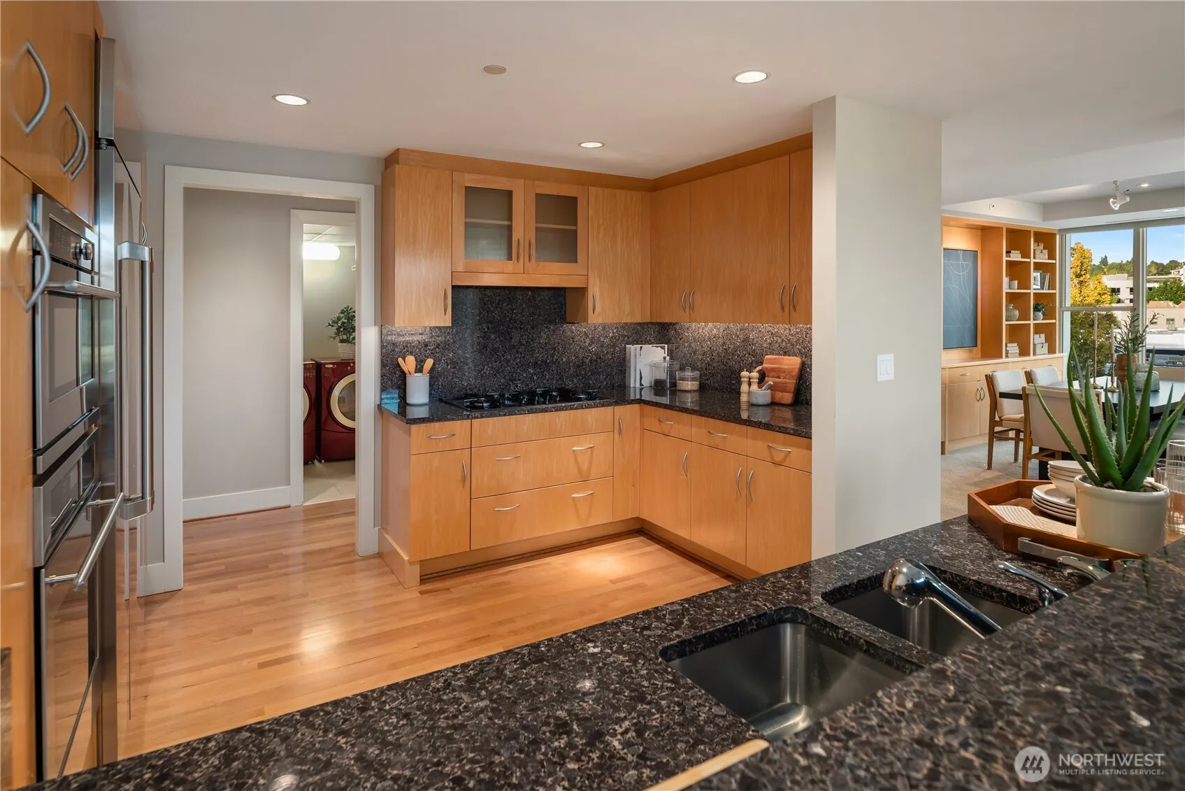136 Central Way #304, Kirkland, WA 98033