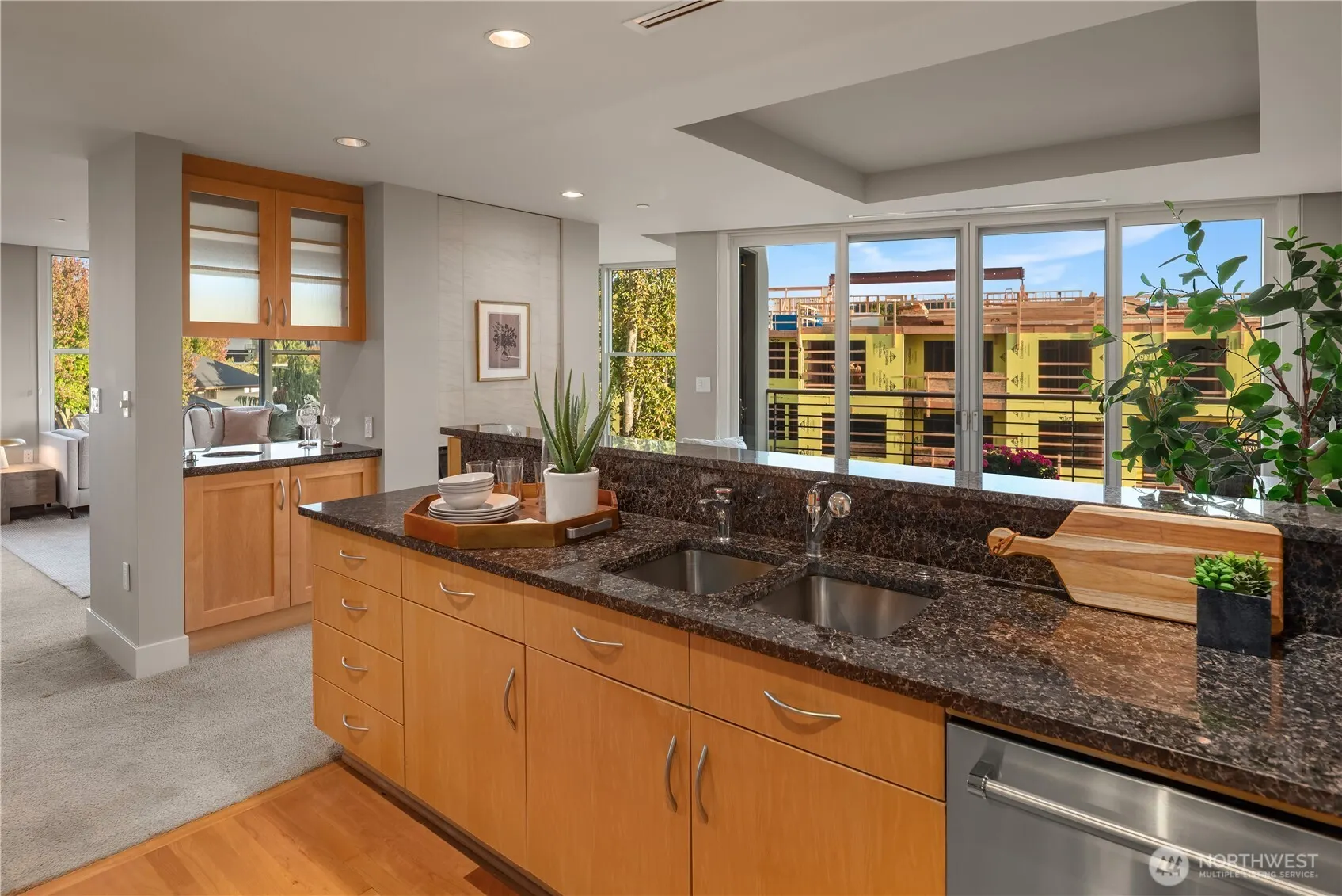 136 Central Way #304, Kirkland, WA 98033