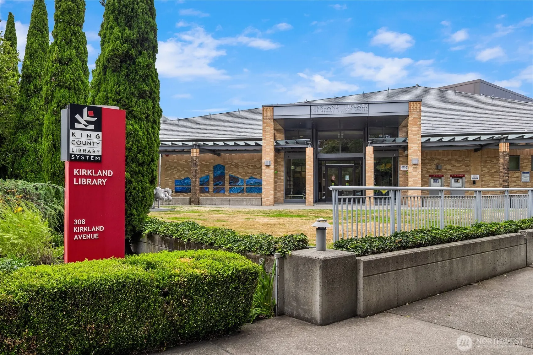 136 Central Way #304, Kirkland, WA 98033
