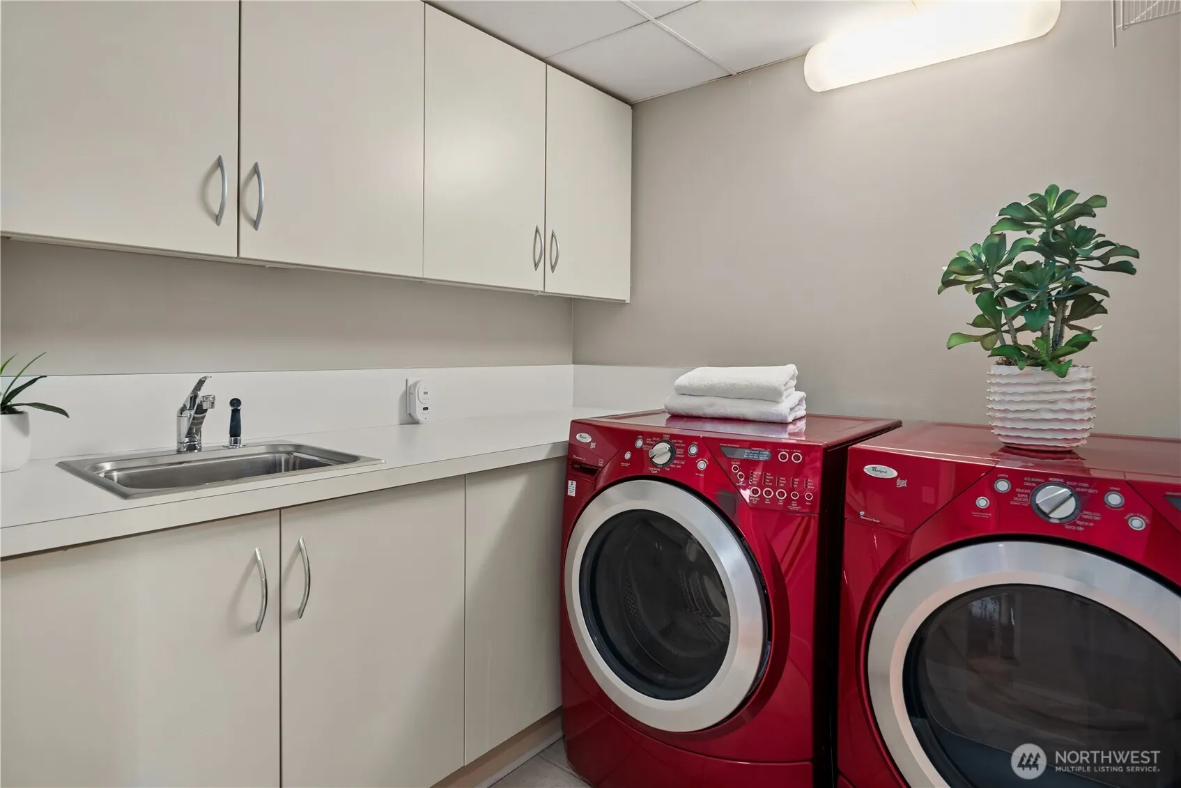 136 Central Way #304, Kirkland, WA 98033