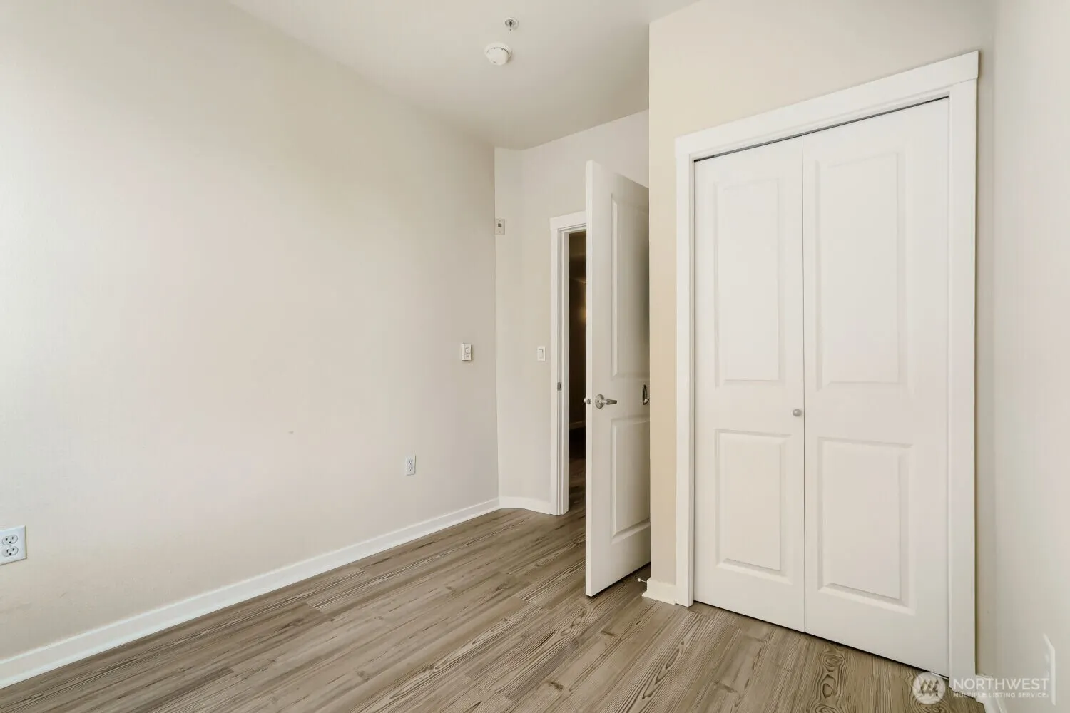 16141 Cleveland Street #213, Redmond, WA 98052