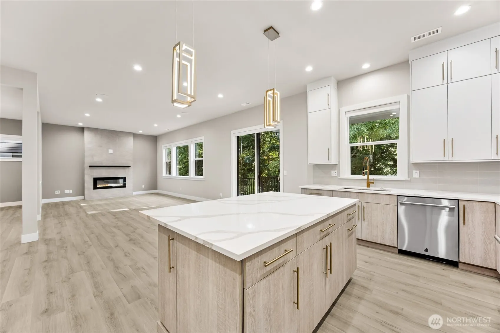14460 133rd Place NE #4, Woodinville, WA 98072