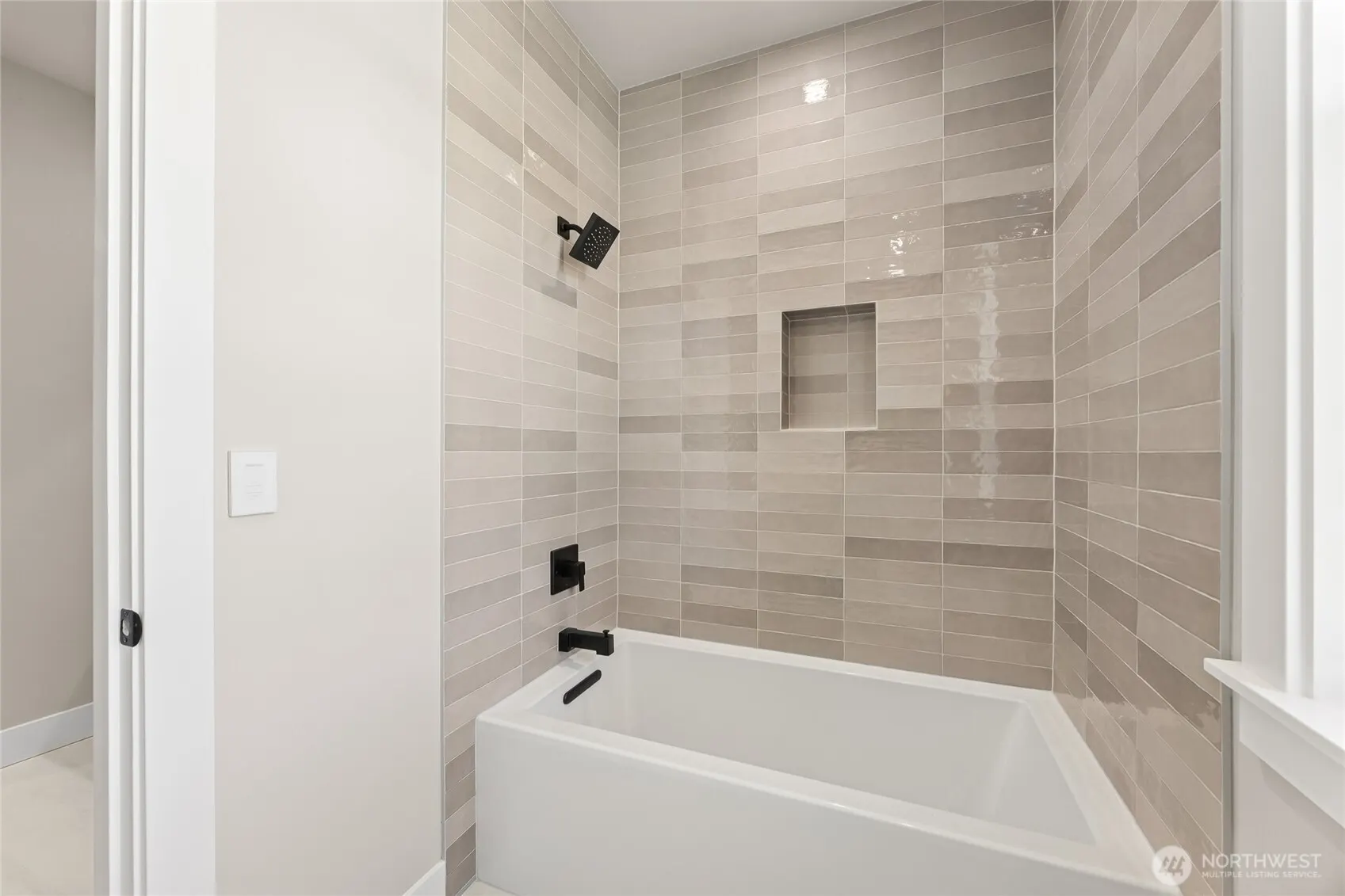 14460 133rd Place NE #4, Woodinville, WA 98072