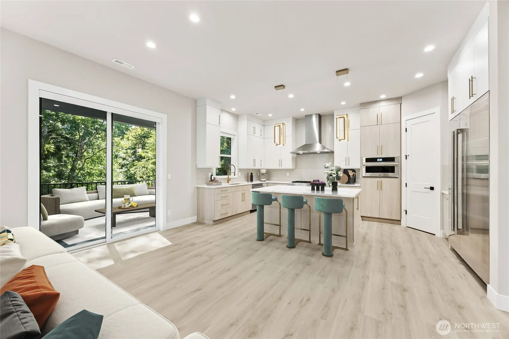 14460 133rd Place NE #4, Woodinville, WA 98072