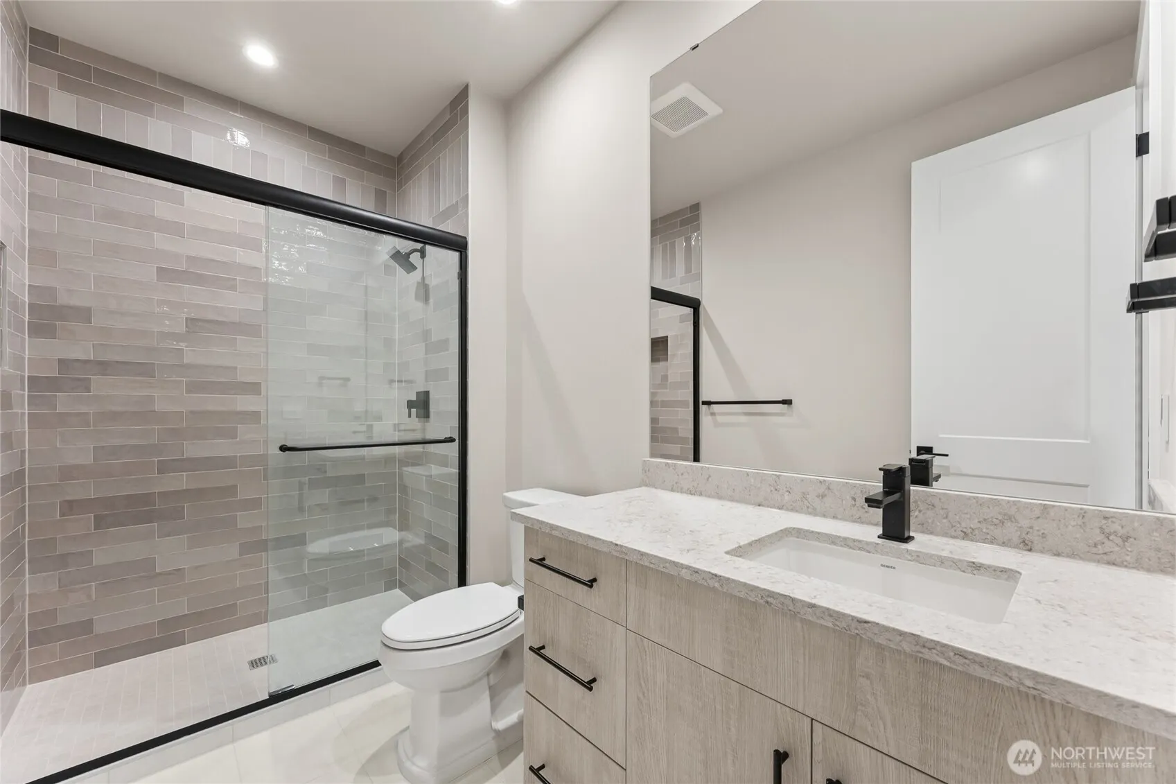 14460 133rd Place NE #4, Woodinville, WA 98072
