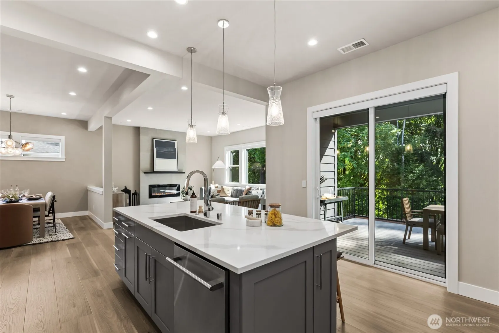 14470 133rd Place NE #3, Woodinville, WA 98072