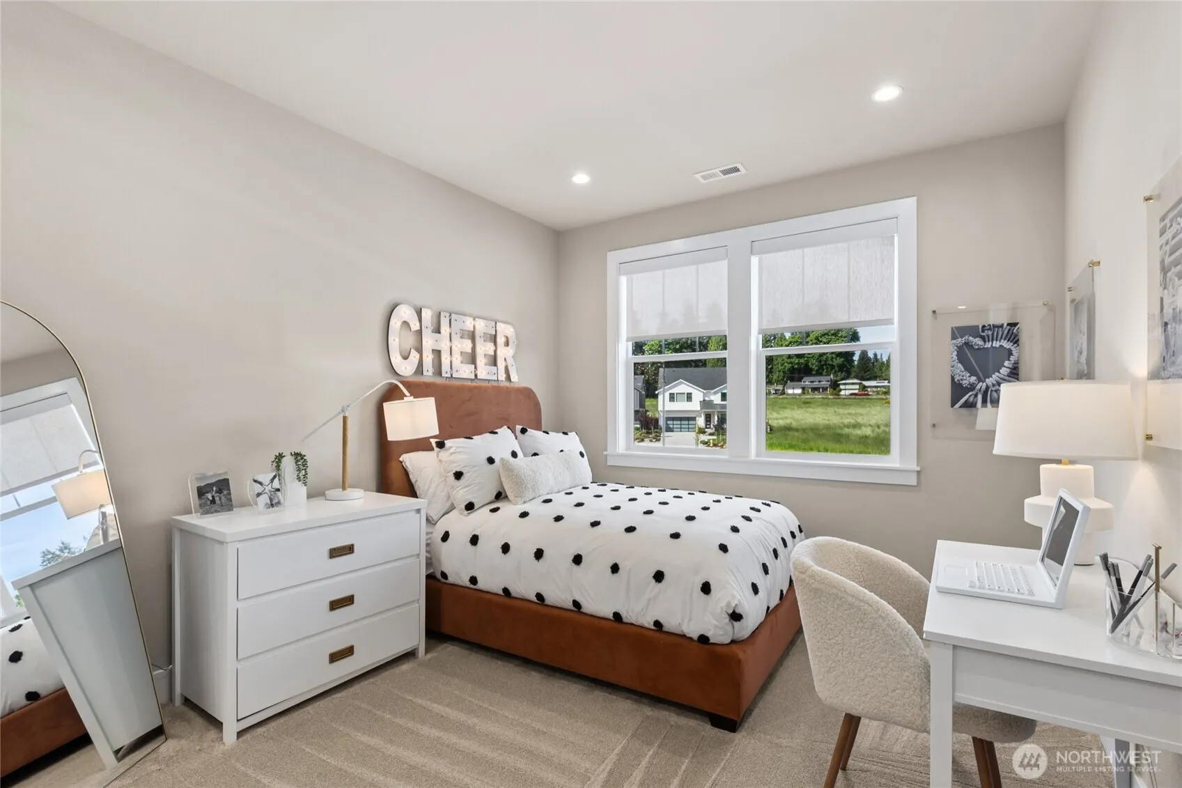 14470 133rd Place NE #3, Woodinville, WA 98072