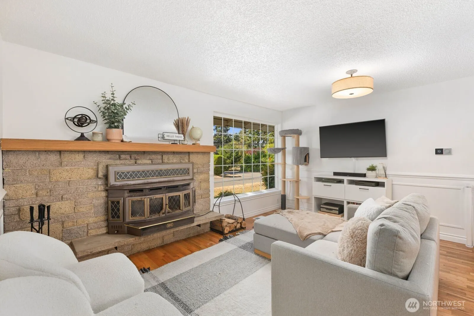 606 Crest Avenue , Kent, WA 98030