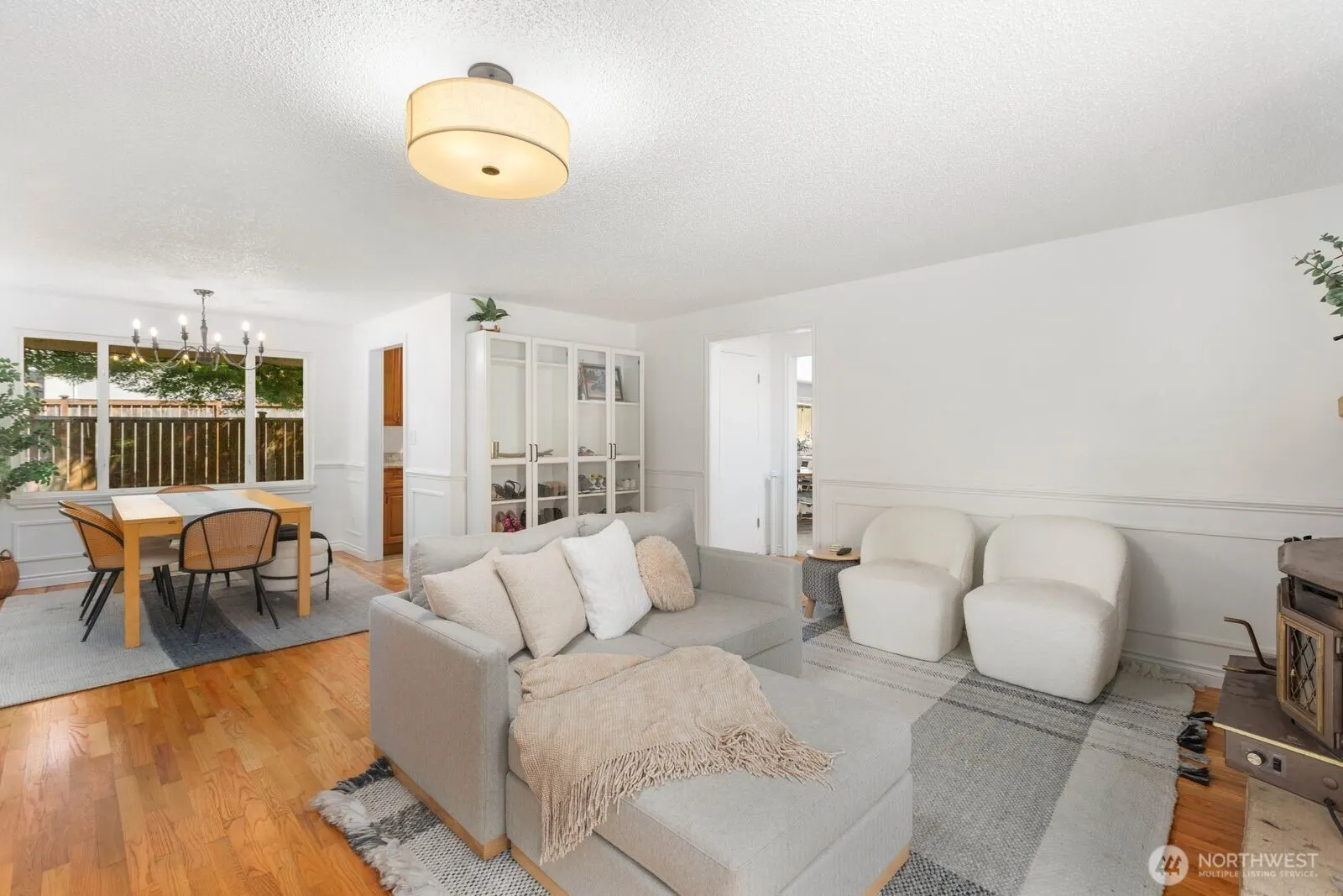 606 Crest Avenue , Kent, WA 98030