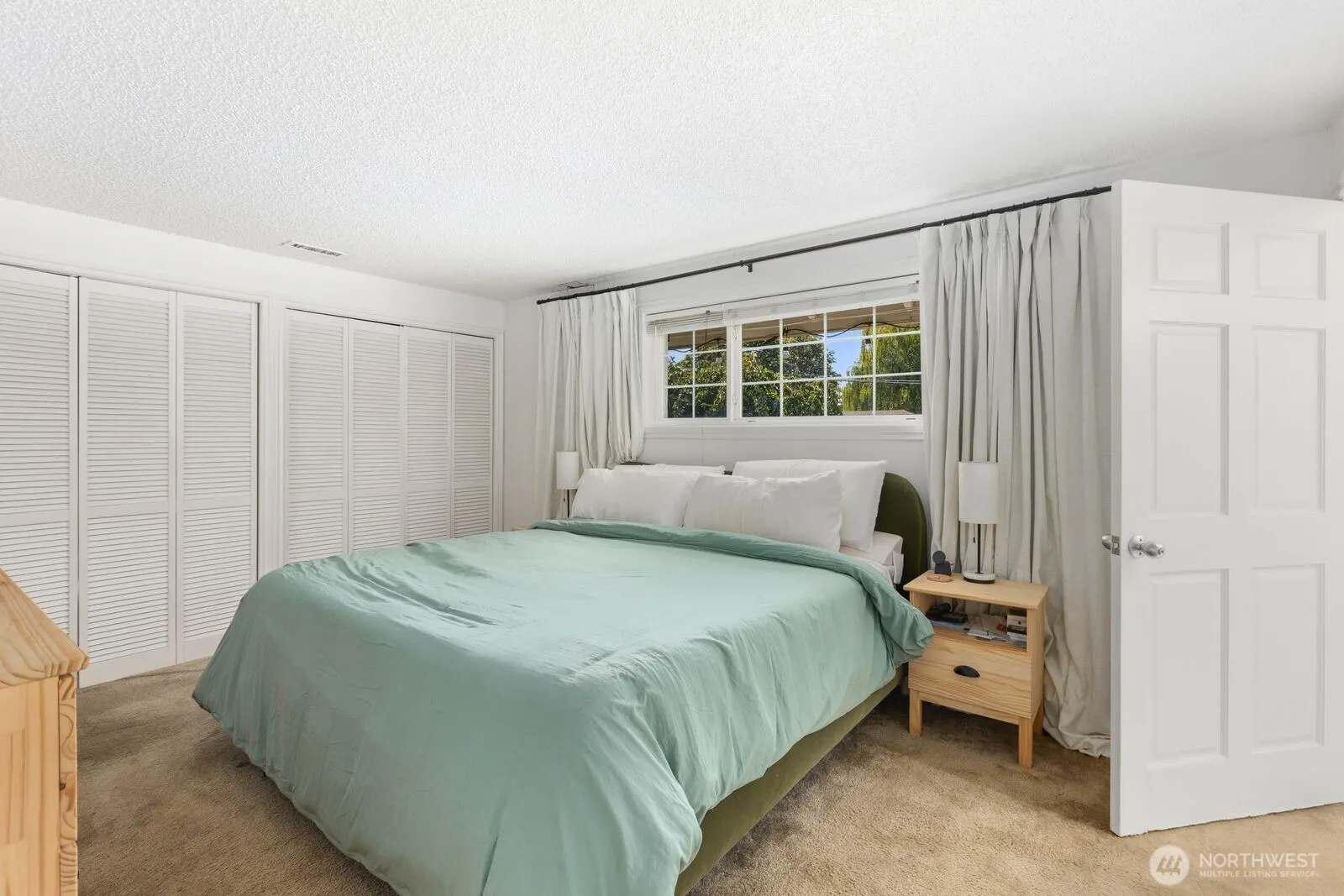 606 Crest Avenue , Kent, WA 98030