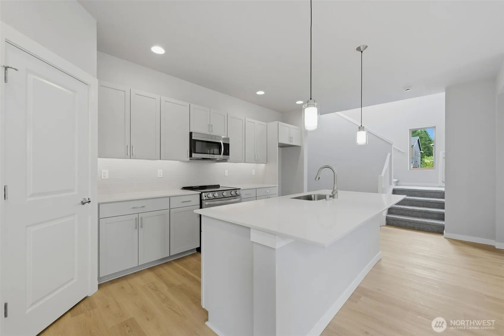 25612 124th Place SE #16, Kent, WA 98030