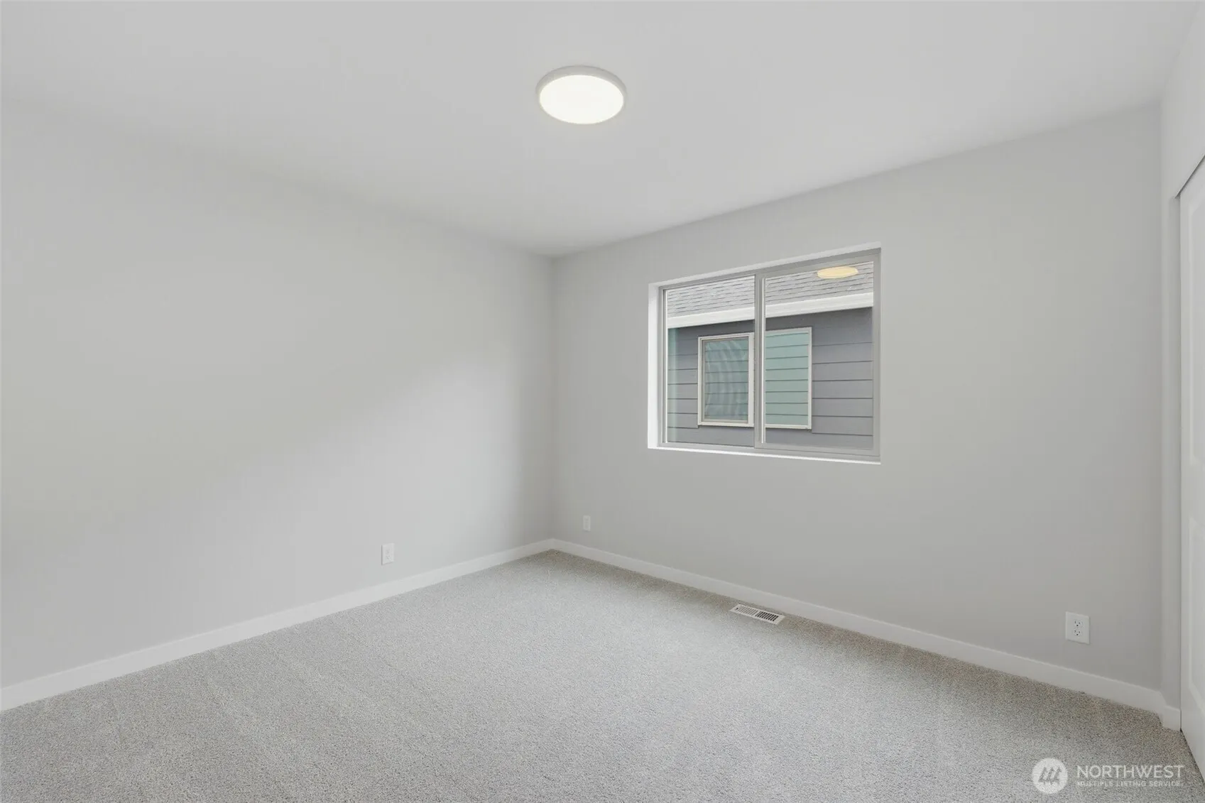 25612 124th Place SE #16, Kent, WA 98030