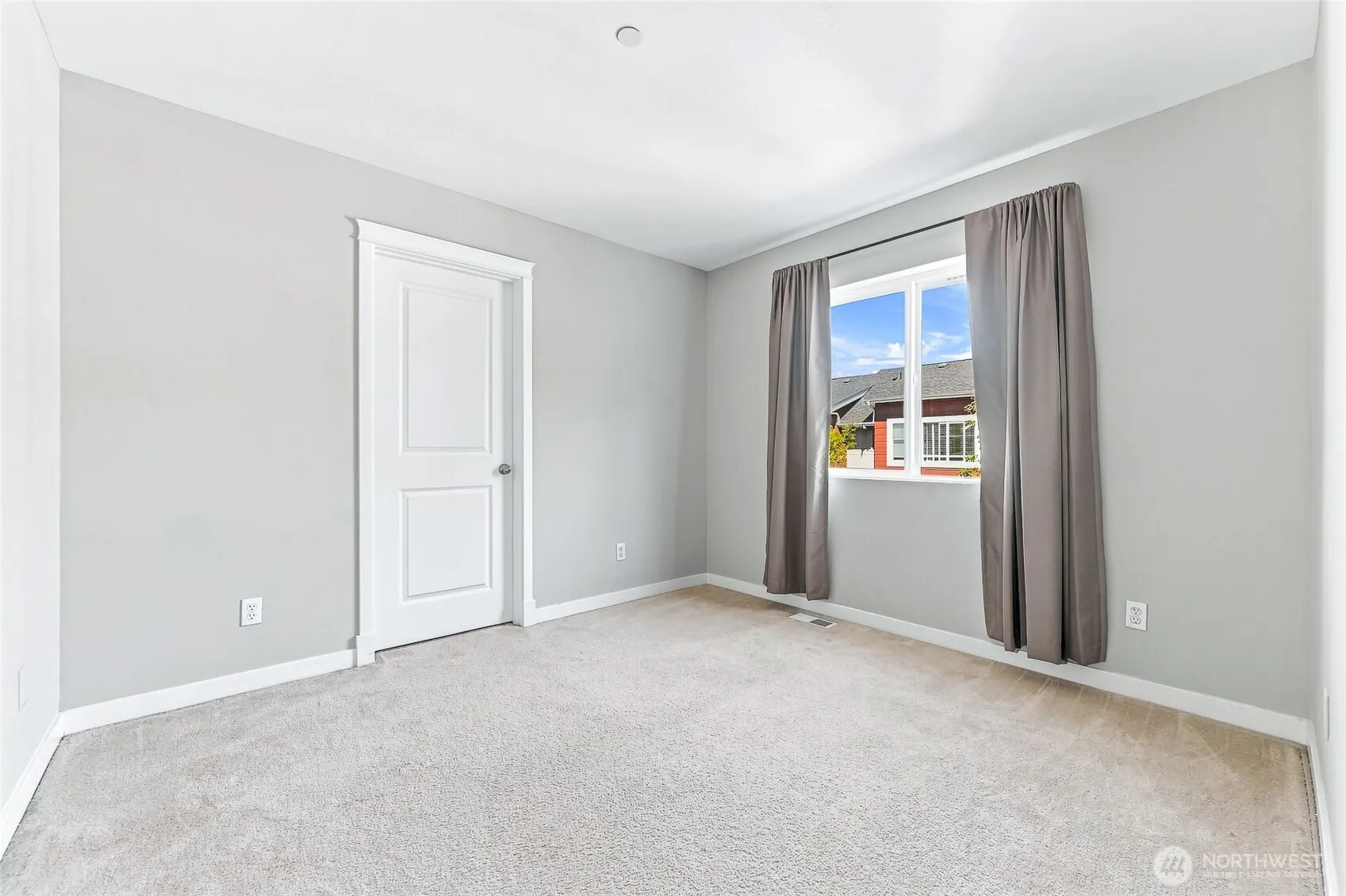 1771 25th Avenue NE, Issaquah, WA 98029