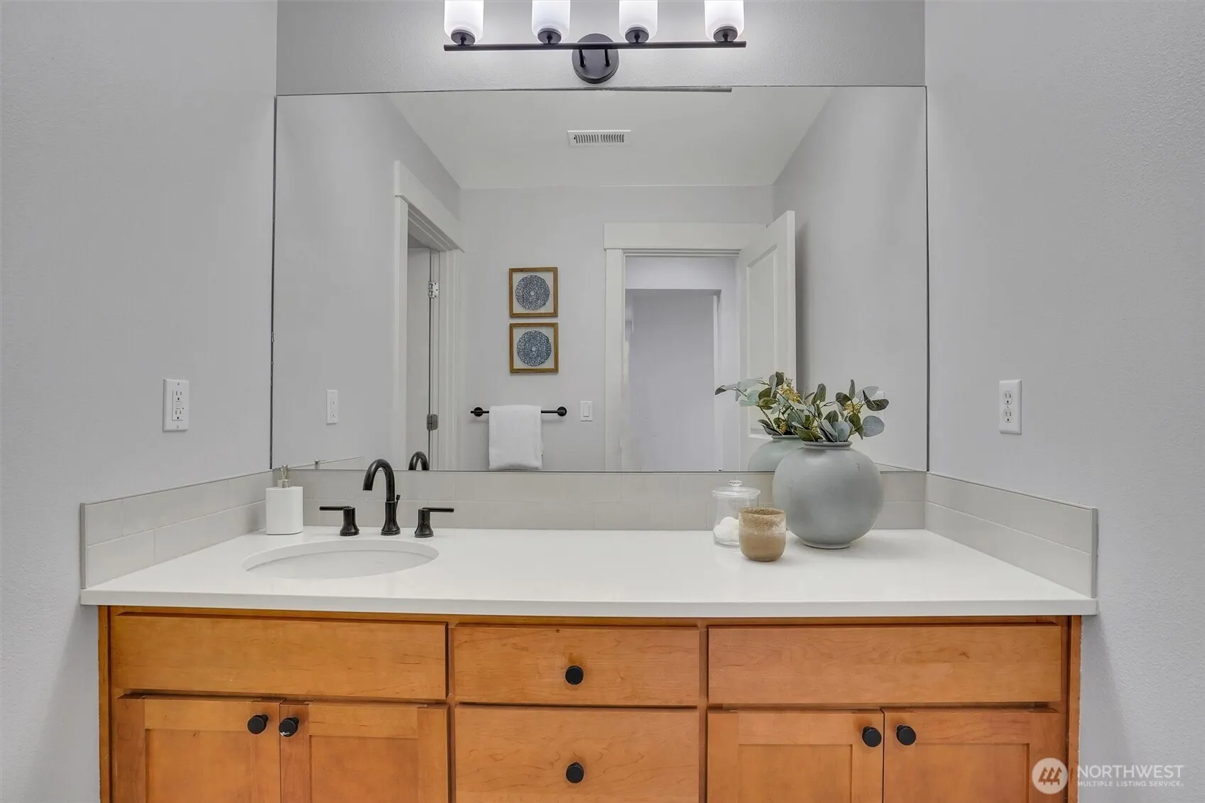 17211 NE 117th Way , Redmond, WA 98052