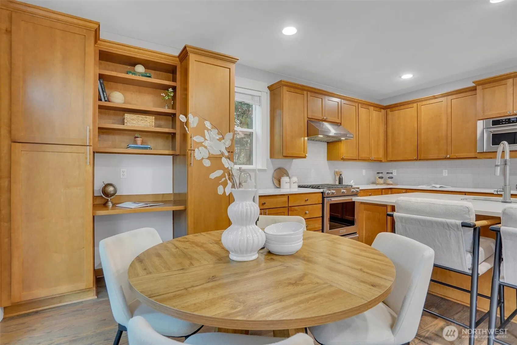 17211 NE 117th Way , Redmond, WA 98052