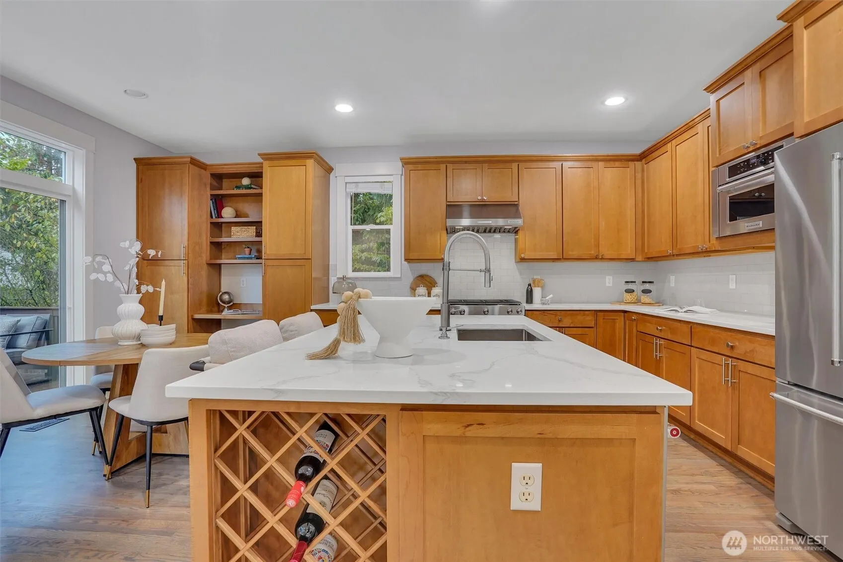 17211 NE 117th Way , Redmond, WA 98052