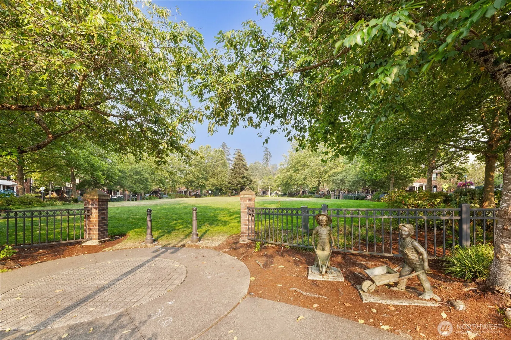 1787 26th Walk NE, Issaquah, WA 98029