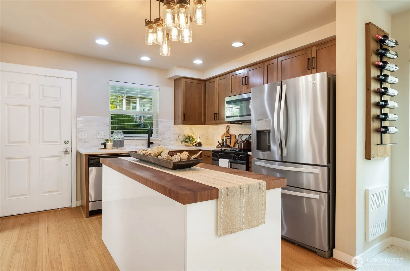 1787 26th Walk NE, Issaquah, WA 98029
