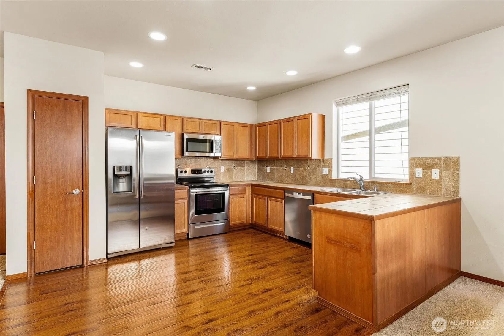 1209 139th Place SW, Lynnwood, WA 98087