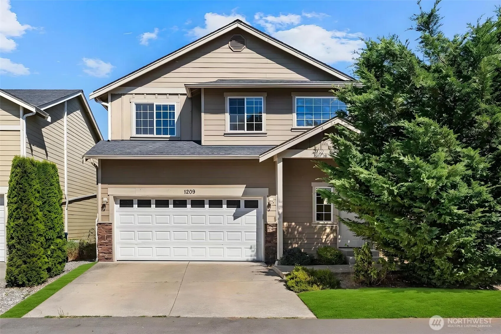 1209 139th Place SW, Lynnwood, WA 98087