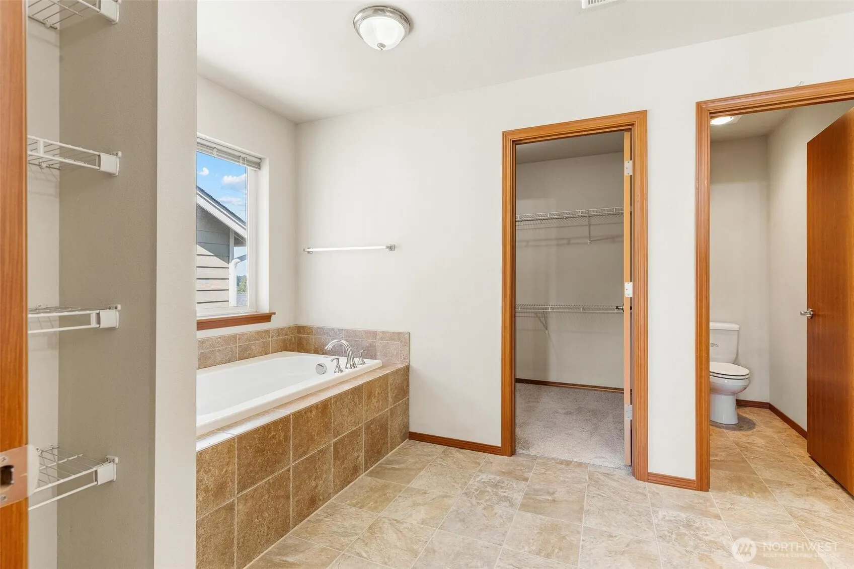 1209 139th Place SW, Lynnwood, WA 98087