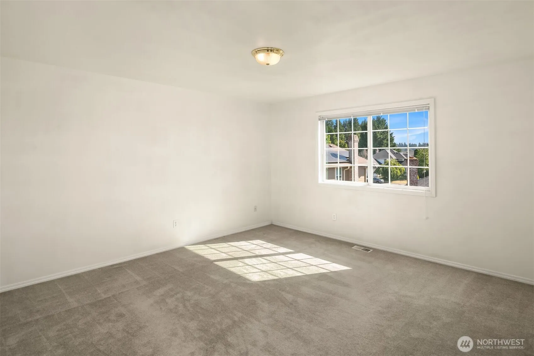13809 SE 255th Place , Kent, WA 98042