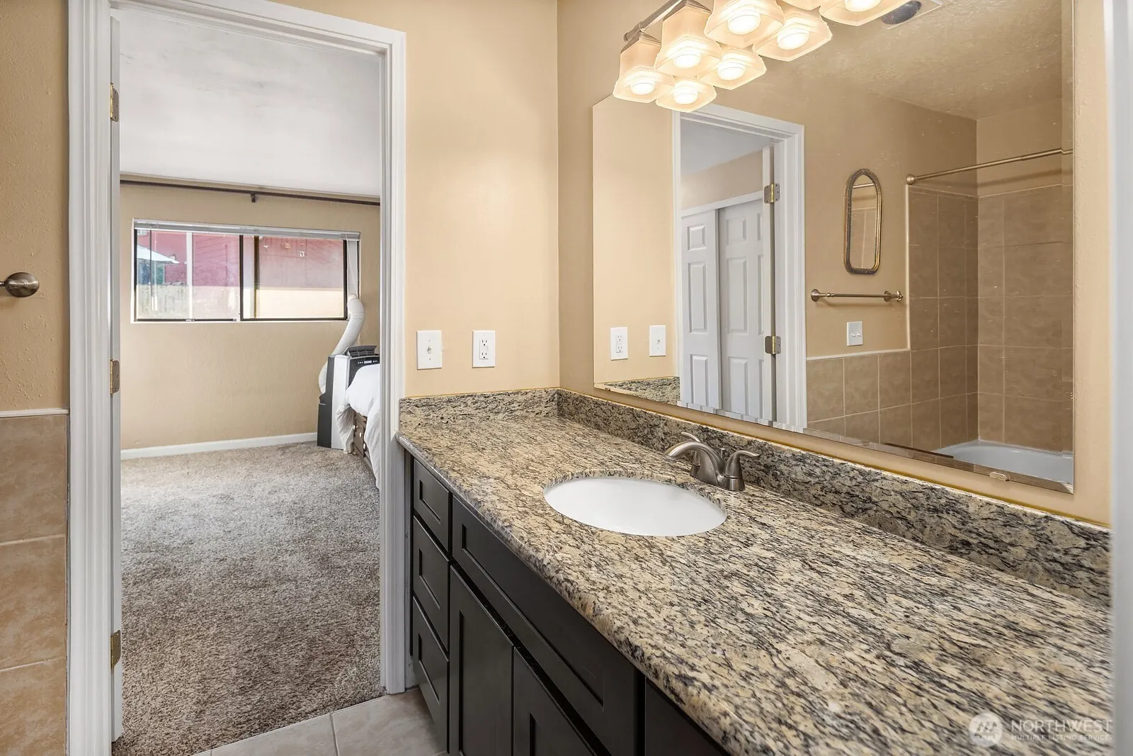 25044 Lake Fenwick Road #32, Kent, WA 98032