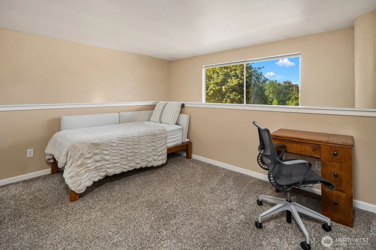25044 Lake Fenwick Road #32, Kent, WA 98032