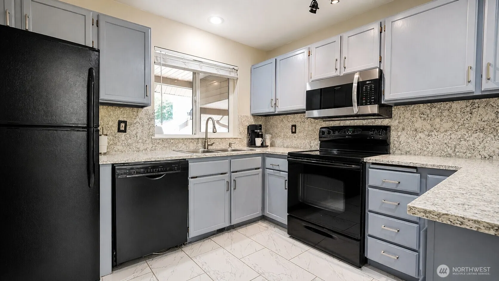 23406 100th Avenue SE #A103, Kent, WA 98031-3214