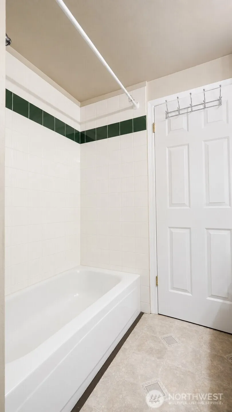 23406 100th Avenue SE #A103, Kent, WA 98031-3214