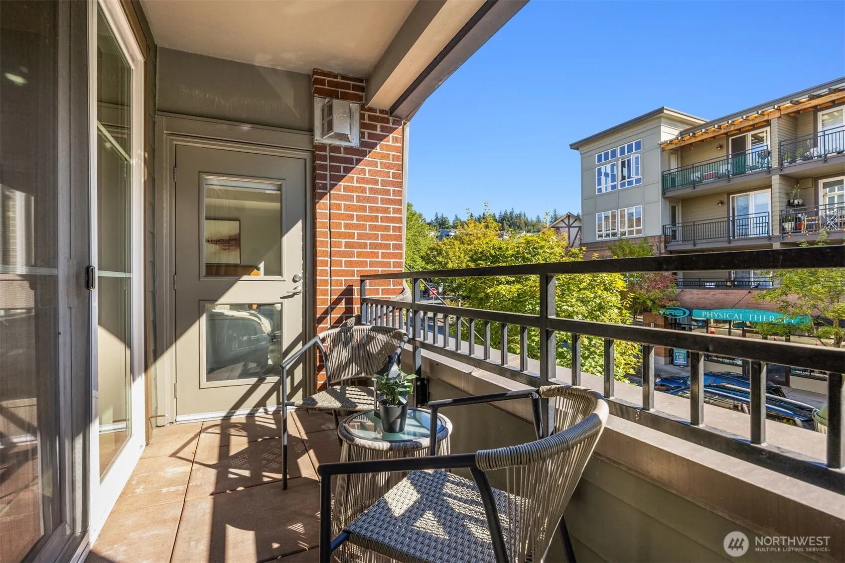1880 25th Avenue NE #210, Issaquah, WA 98029