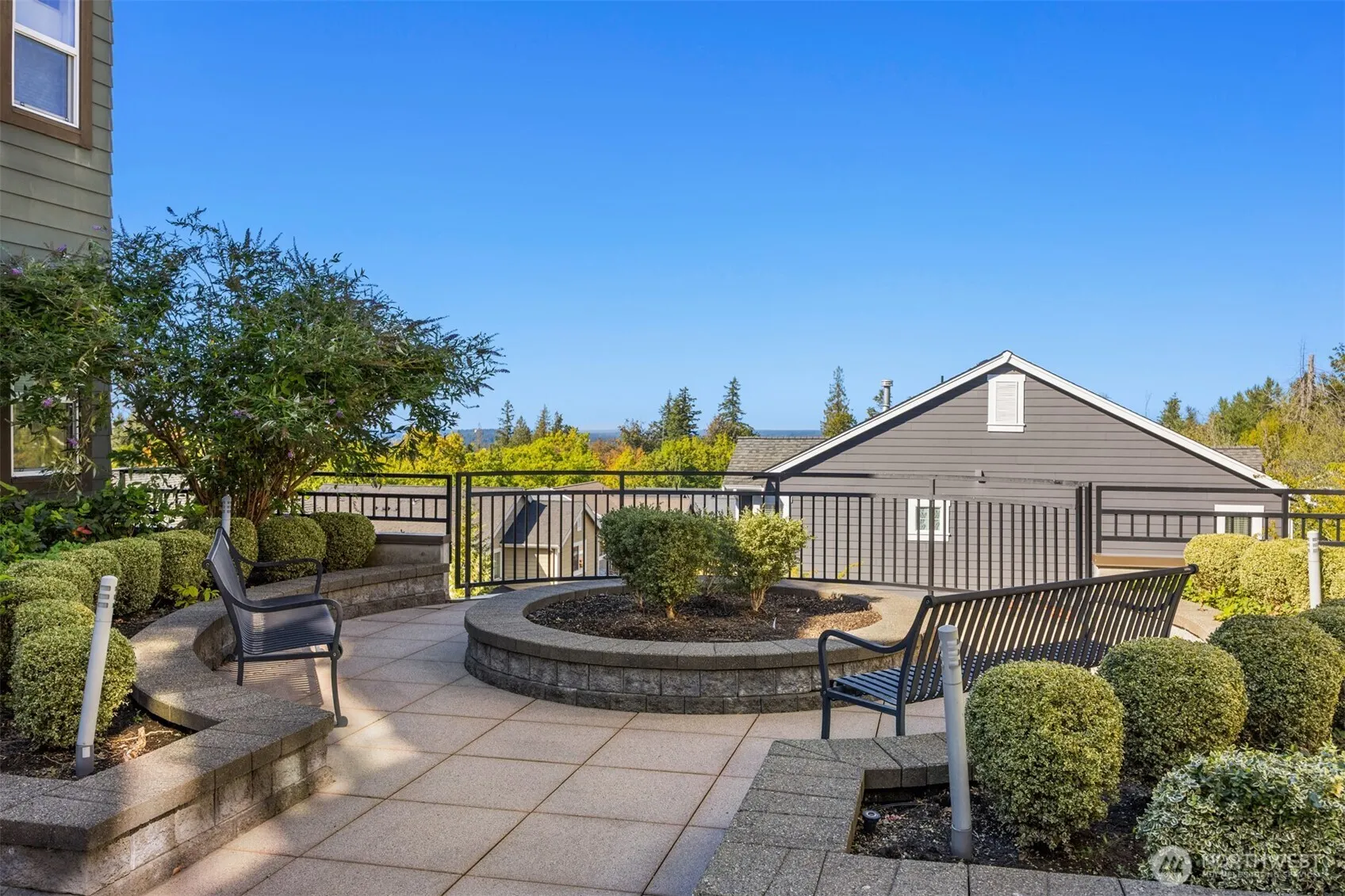 1880 25th Avenue NE #210, Issaquah, WA 98029