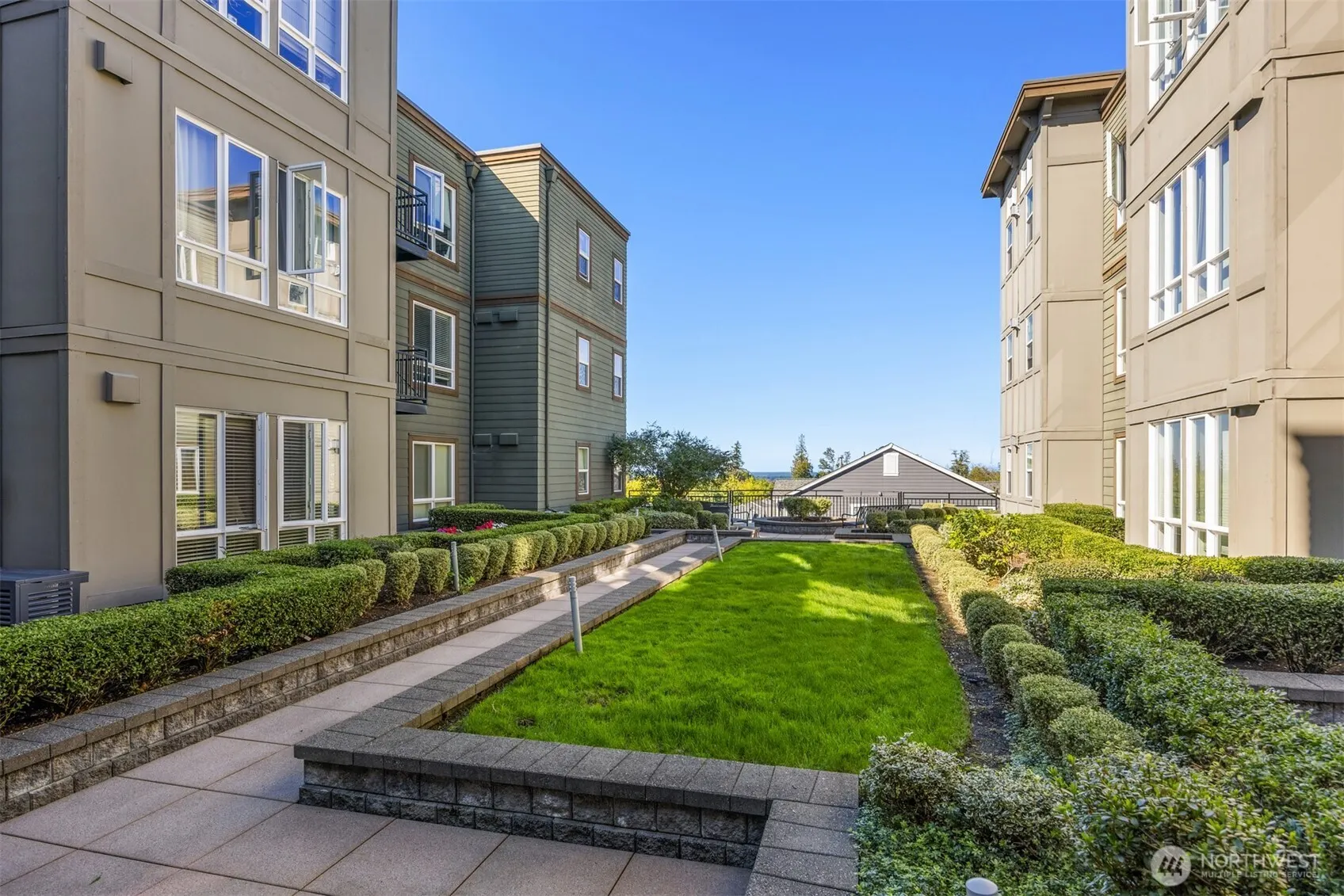 1880 25th Avenue NE #210, Issaquah, WA 98029