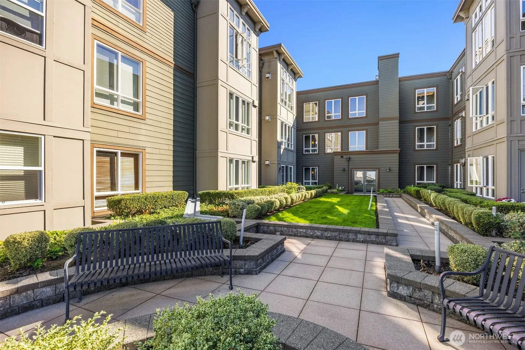 1880 25th Avenue NE #210, Issaquah, WA 98029
