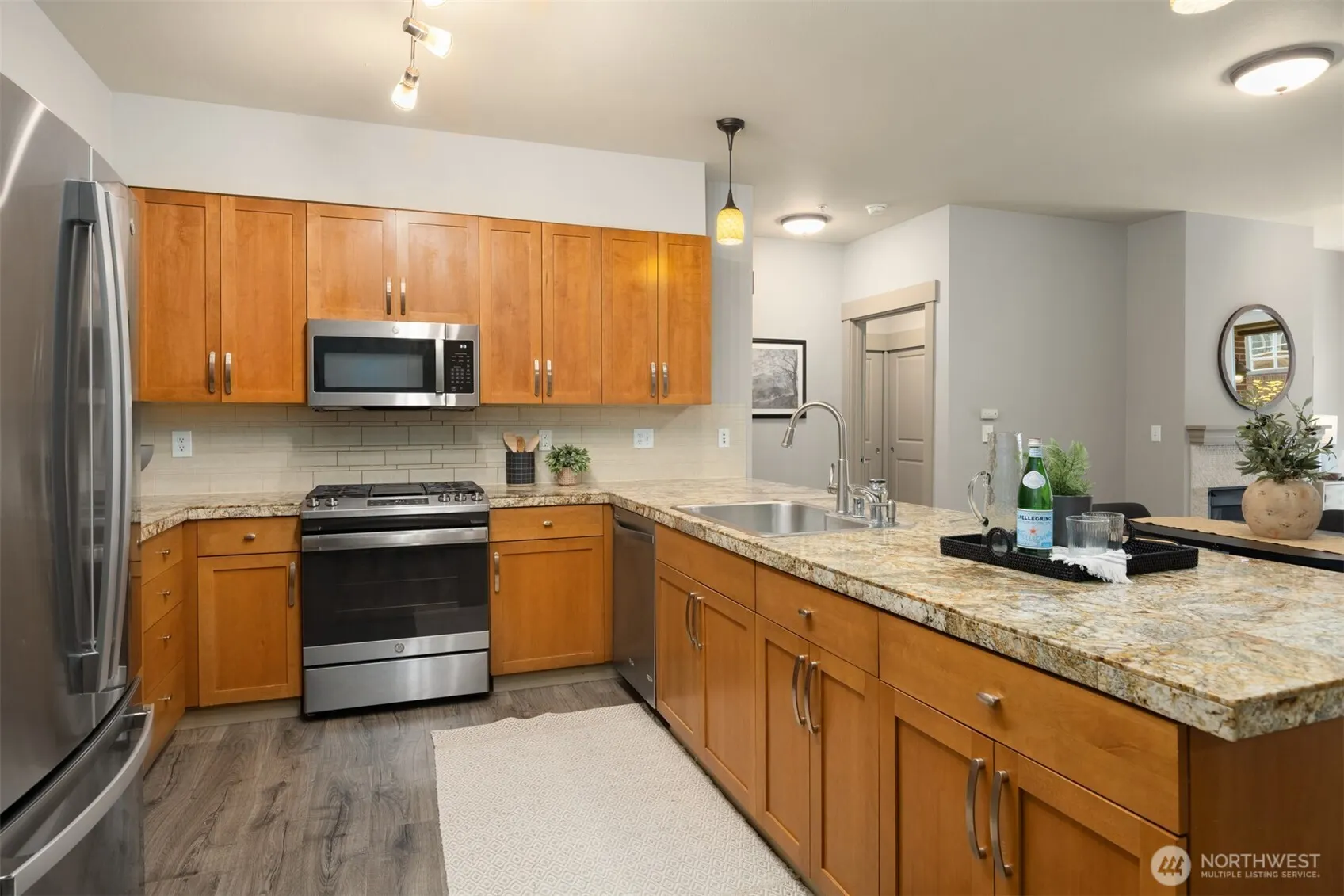 1880 25th Avenue NE #210, Issaquah, WA 98029